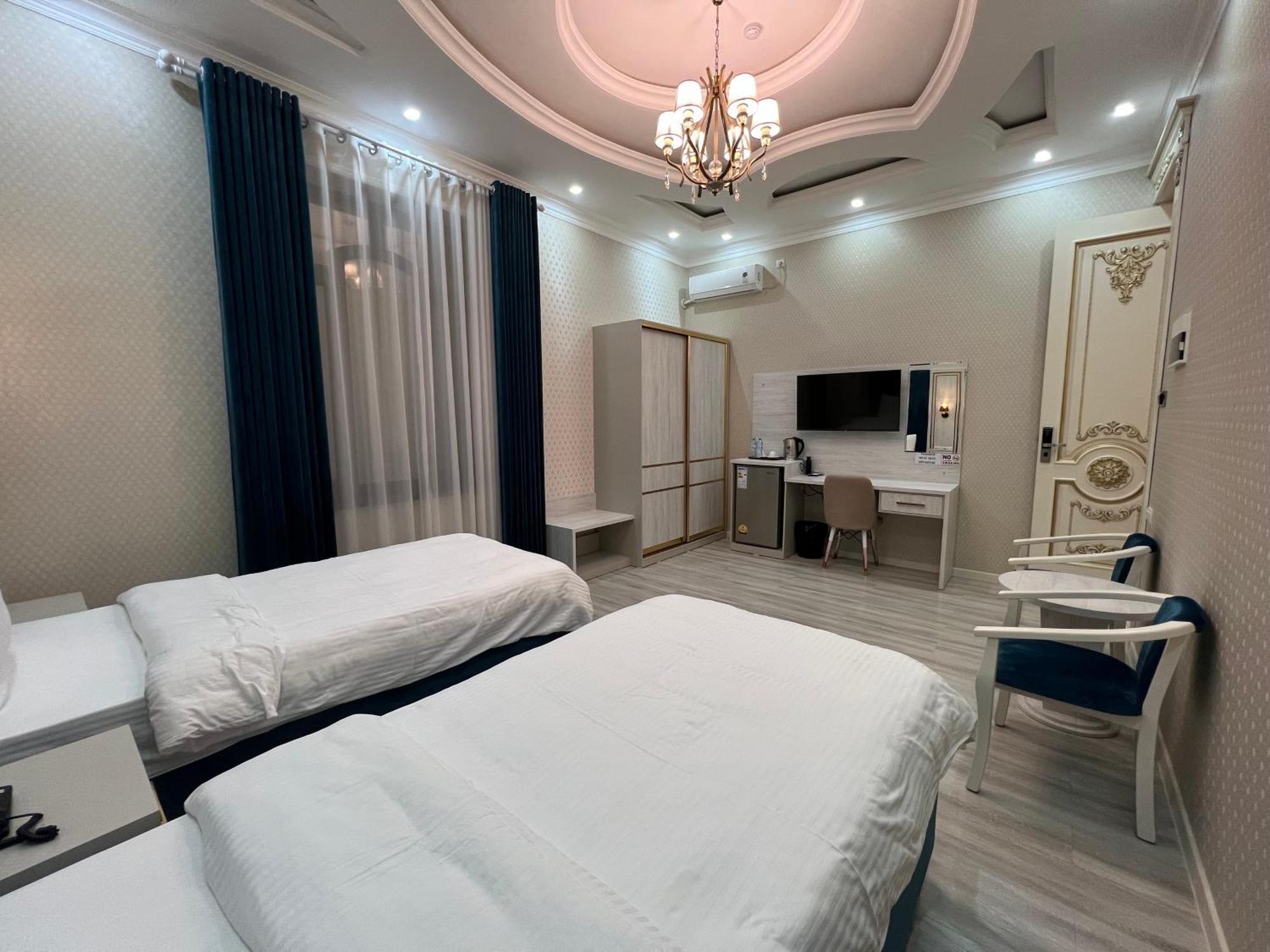 Hotel Sharq Duschanbe Exterior foto
