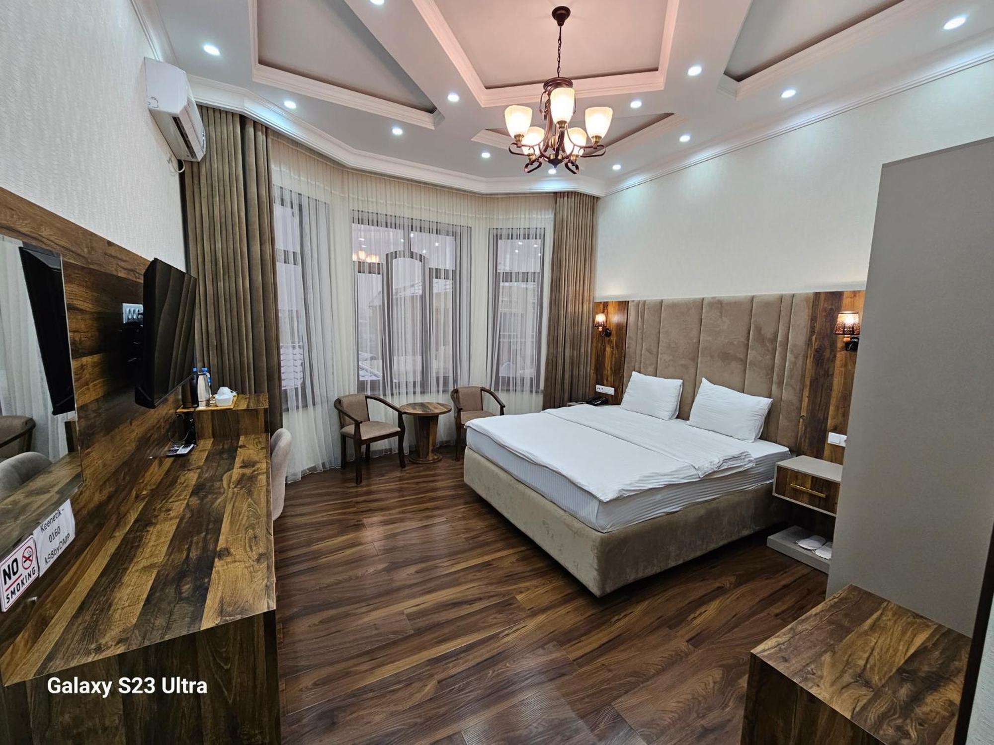 Hotel Sharq Duschanbe Exterior foto