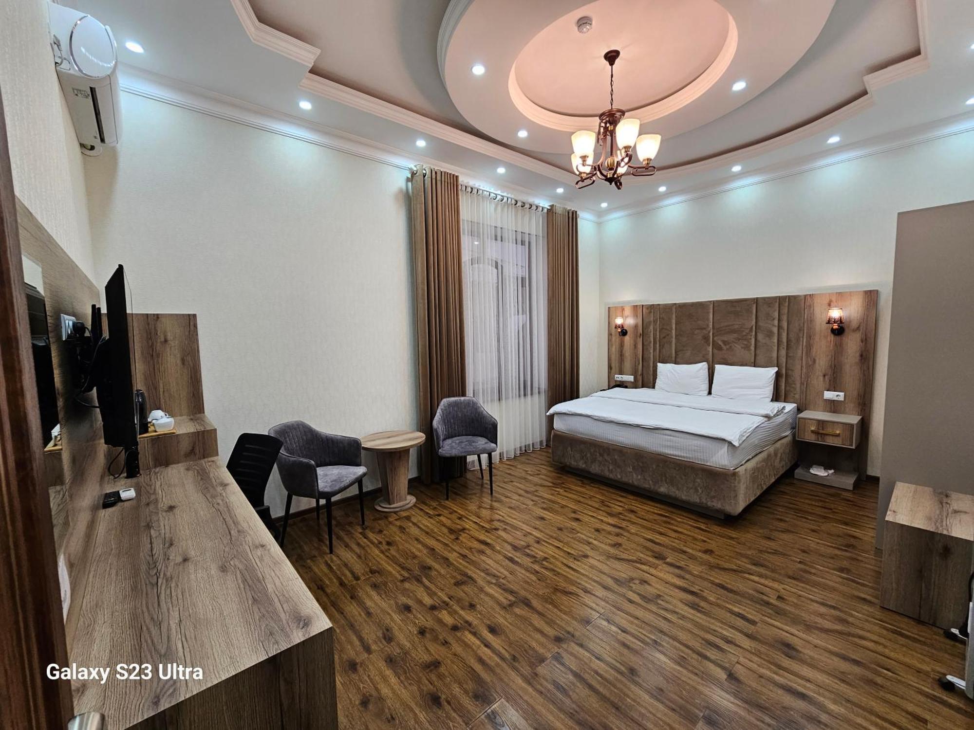 Hotel Sharq Duschanbe Exterior foto