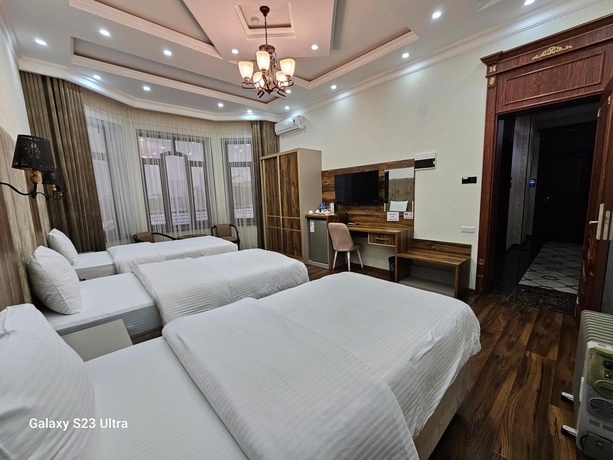 Hotel Sharq Duschanbe Exterior foto