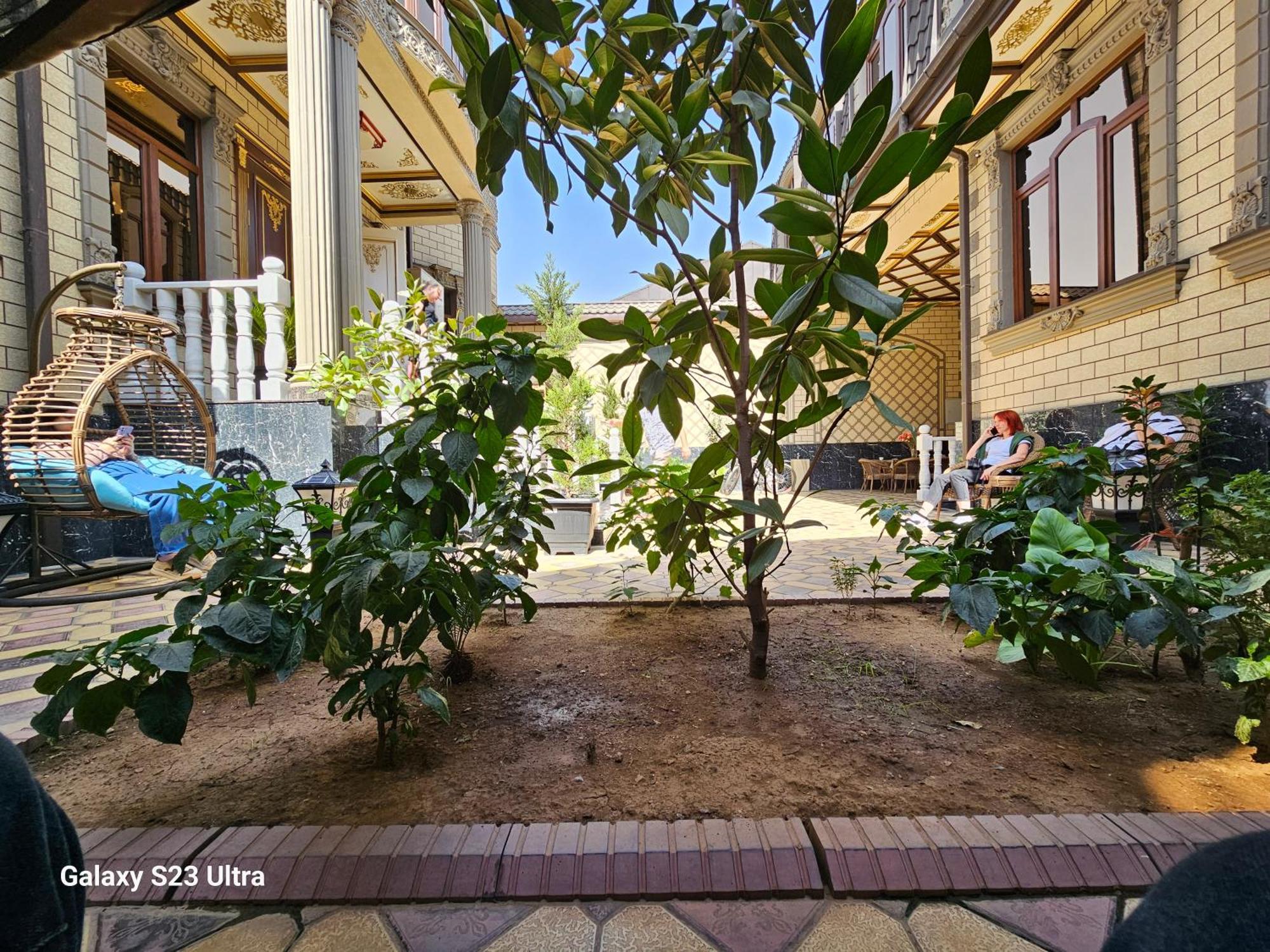 Hotel Sharq Duschanbe Exterior foto